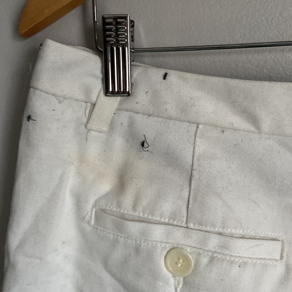 White Bermuda/Board Shorts - Picture 3 of 6